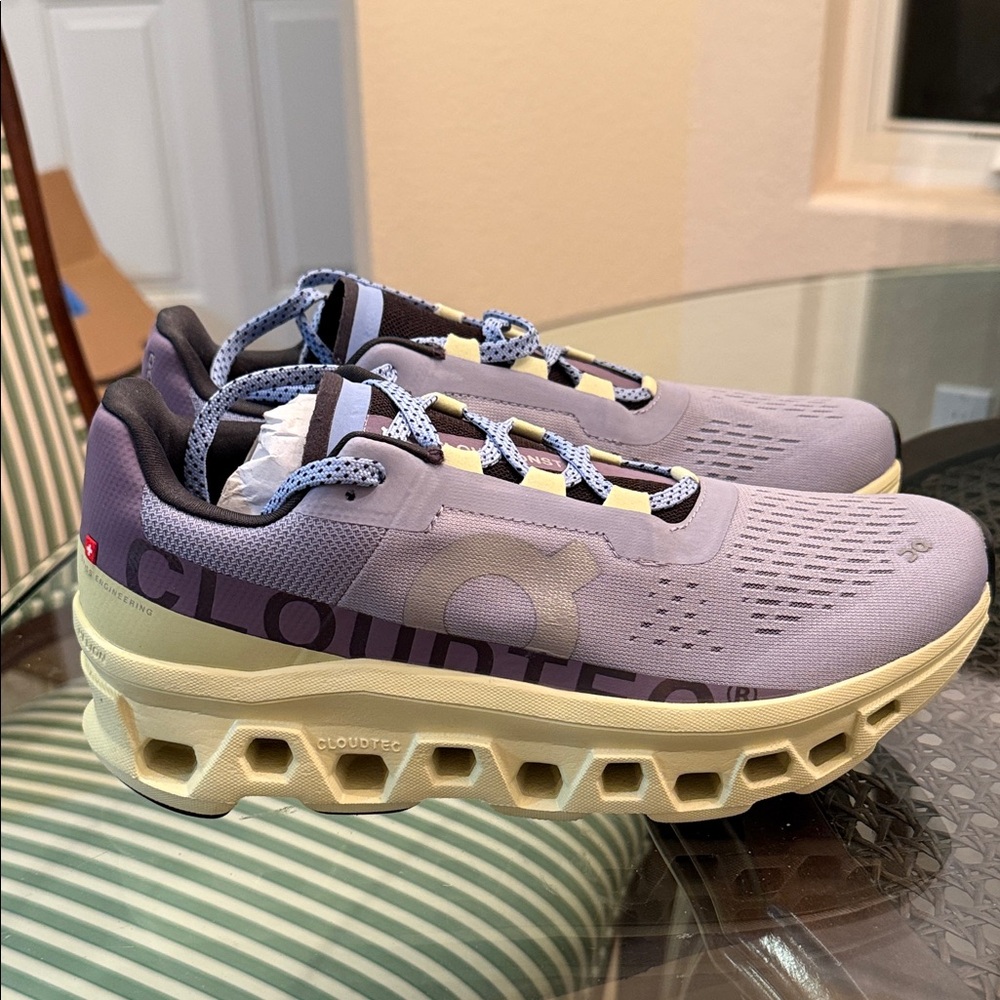 On Cloud Cloudmonster running shoe NIB Nimbus Hay 10 Medium